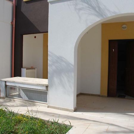Euroitalia Apartments Giurdignano Bagian luar foto