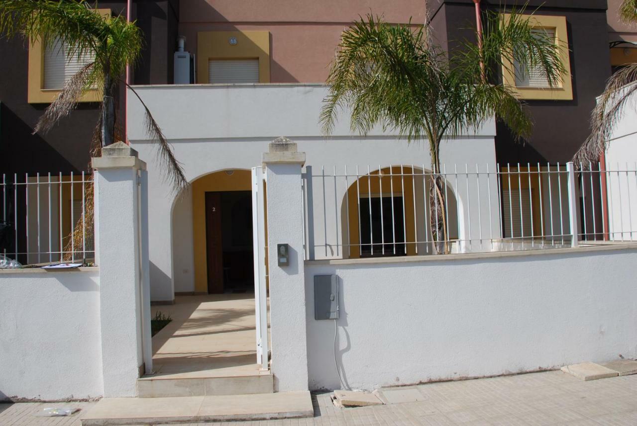 Euroitalia Apartments Giurdignano Bagian luar foto