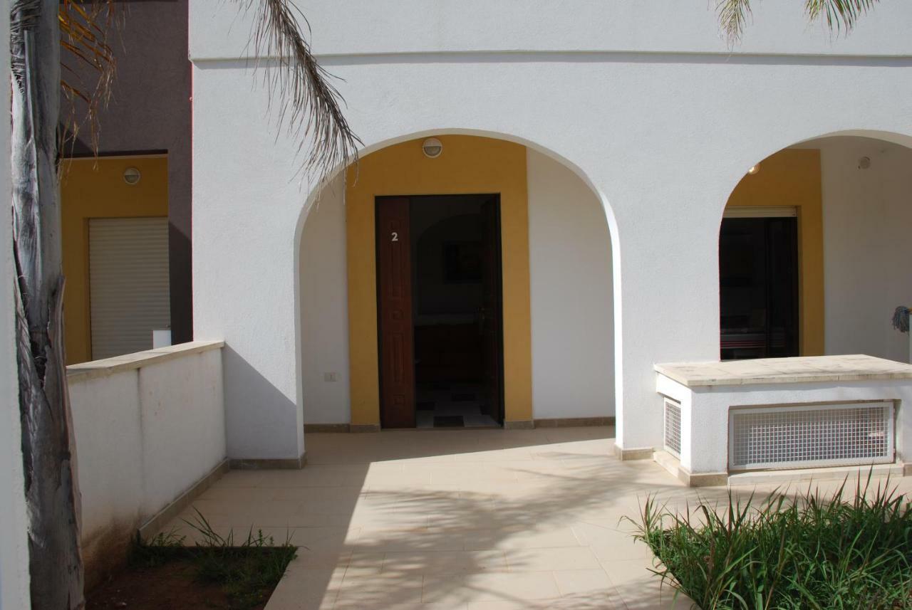 Euroitalia Apartments Giurdignano Bagian luar foto