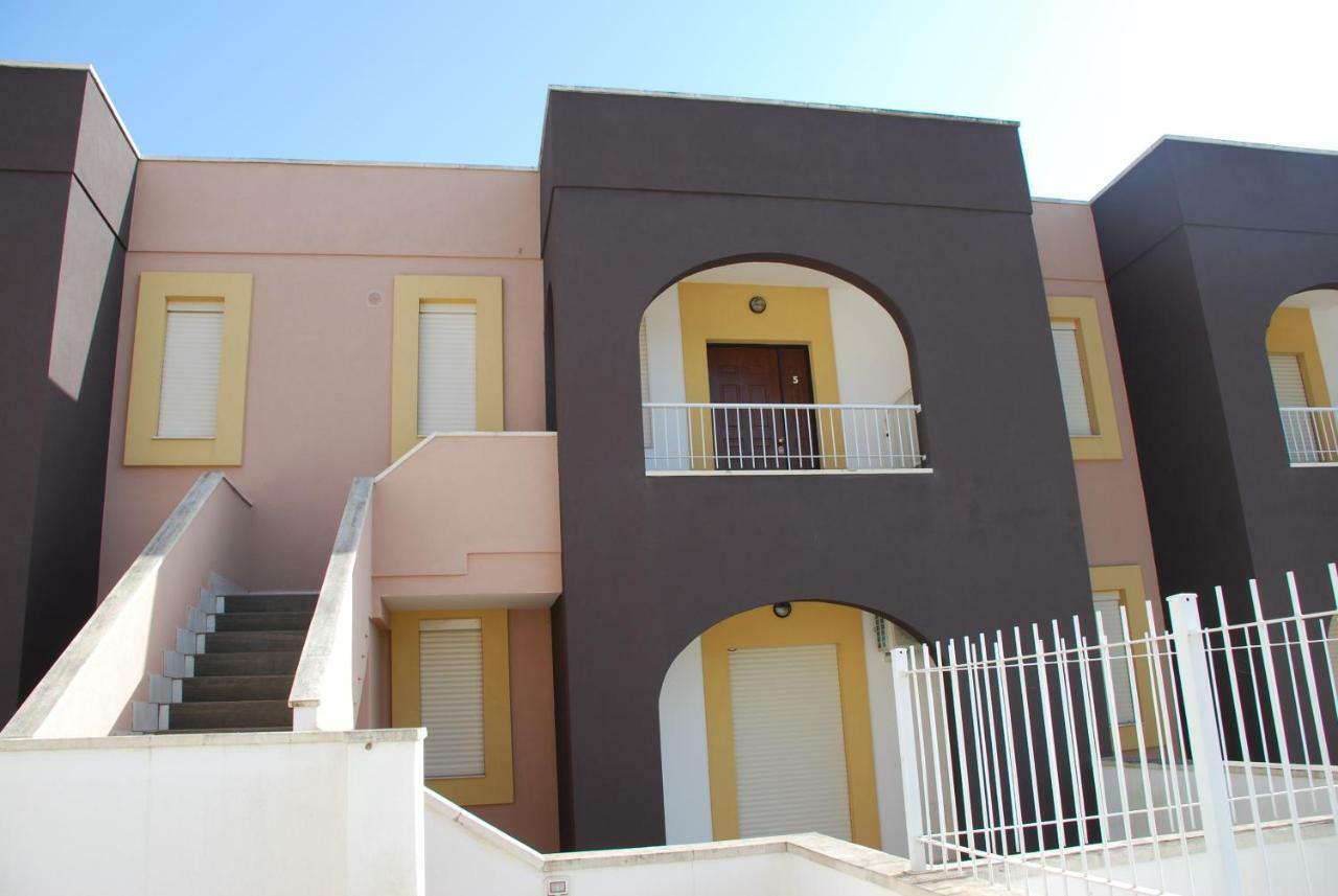 Euroitalia Apartments Giurdignano Bagian luar foto